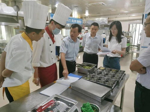 餐飲管理服務(wù)中心突出現(xiàn)場(chǎng)演練，強(qiáng)化標(biāo)準(zhǔn)培訓(xùn)實(shí)效